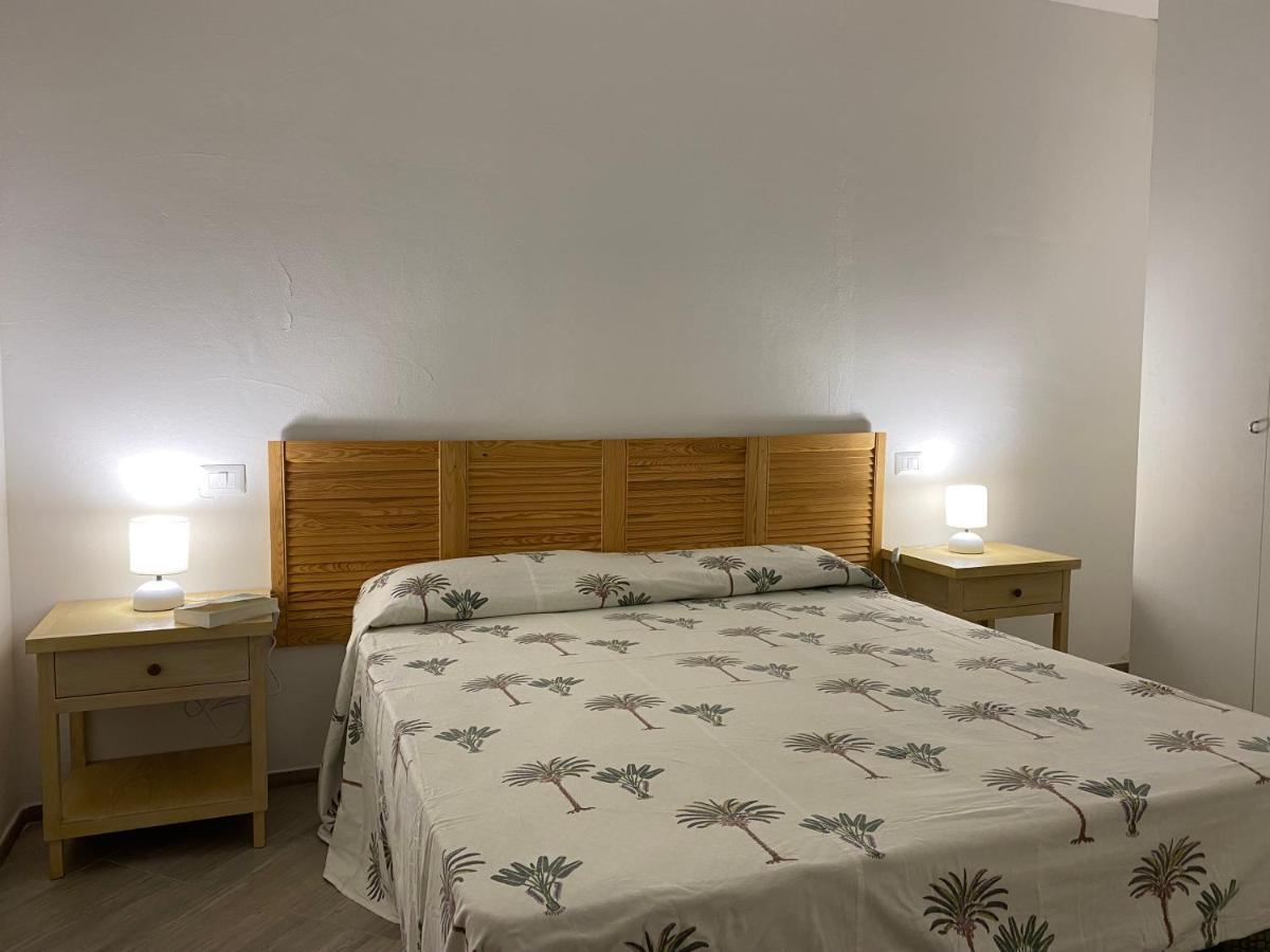 Casa Vacanza Malcusa San Pantaleo Eksteriør bilde