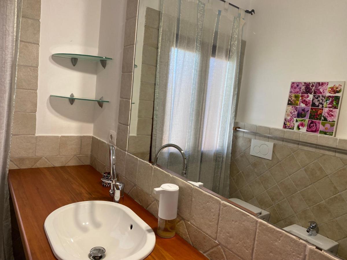 Casa Vacanza Malcusa San Pantaleo Eksteriør bilde
