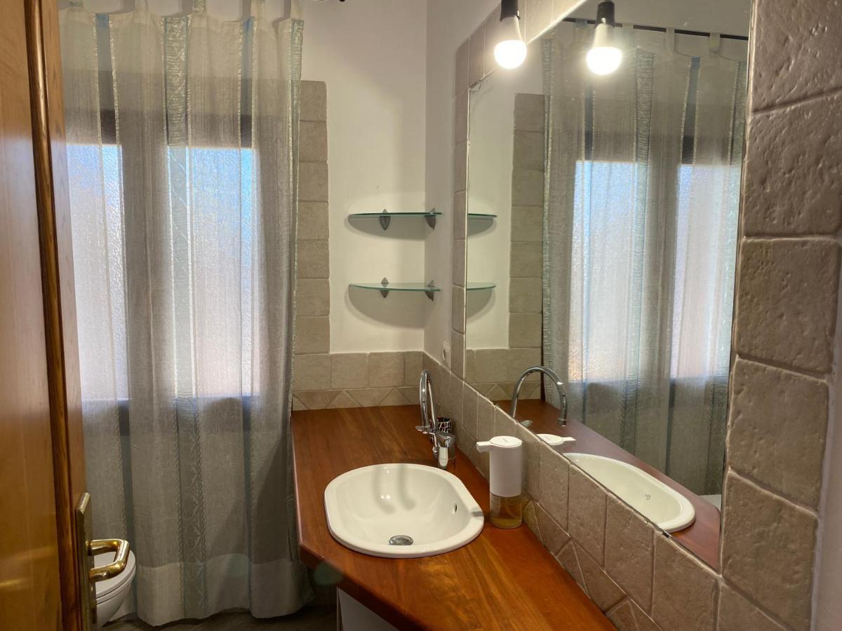 Casa Vacanza Malcusa San Pantaleo Eksteriør bilde