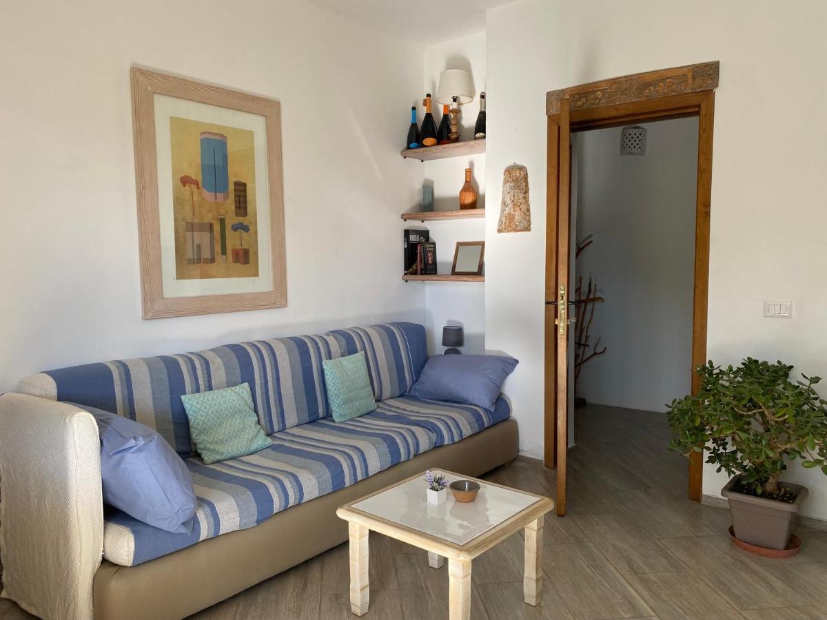 Casa Vacanza Malcusa San Pantaleo Eksteriør bilde